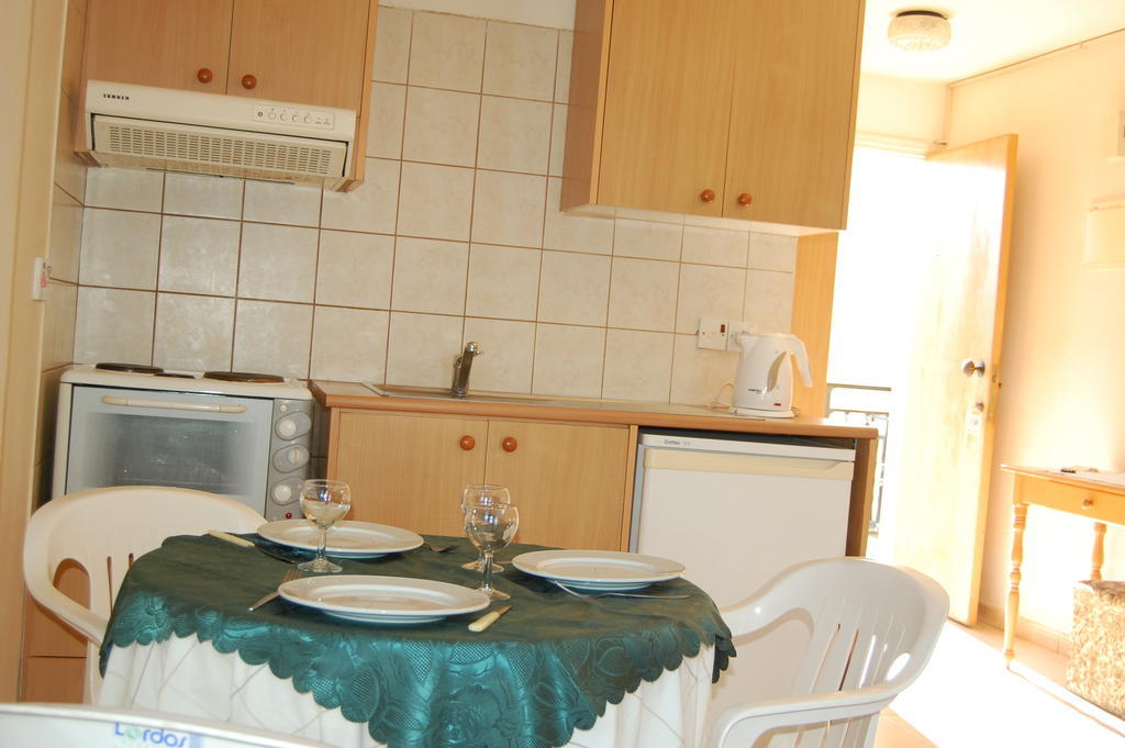 Nicos & Olympia Apartments Polis Kamer foto